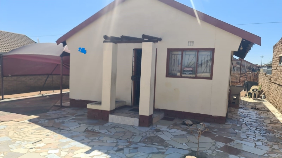 2 Bedroom Property for Sale in Mabopane Unit X North West